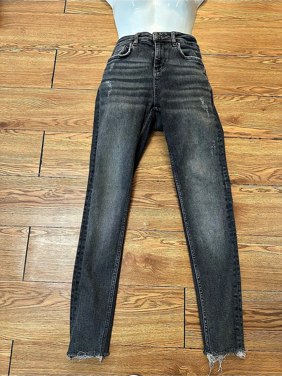 Zara Denim - Zara Women's Skinny Jeans in Black & Gray Waist US 4